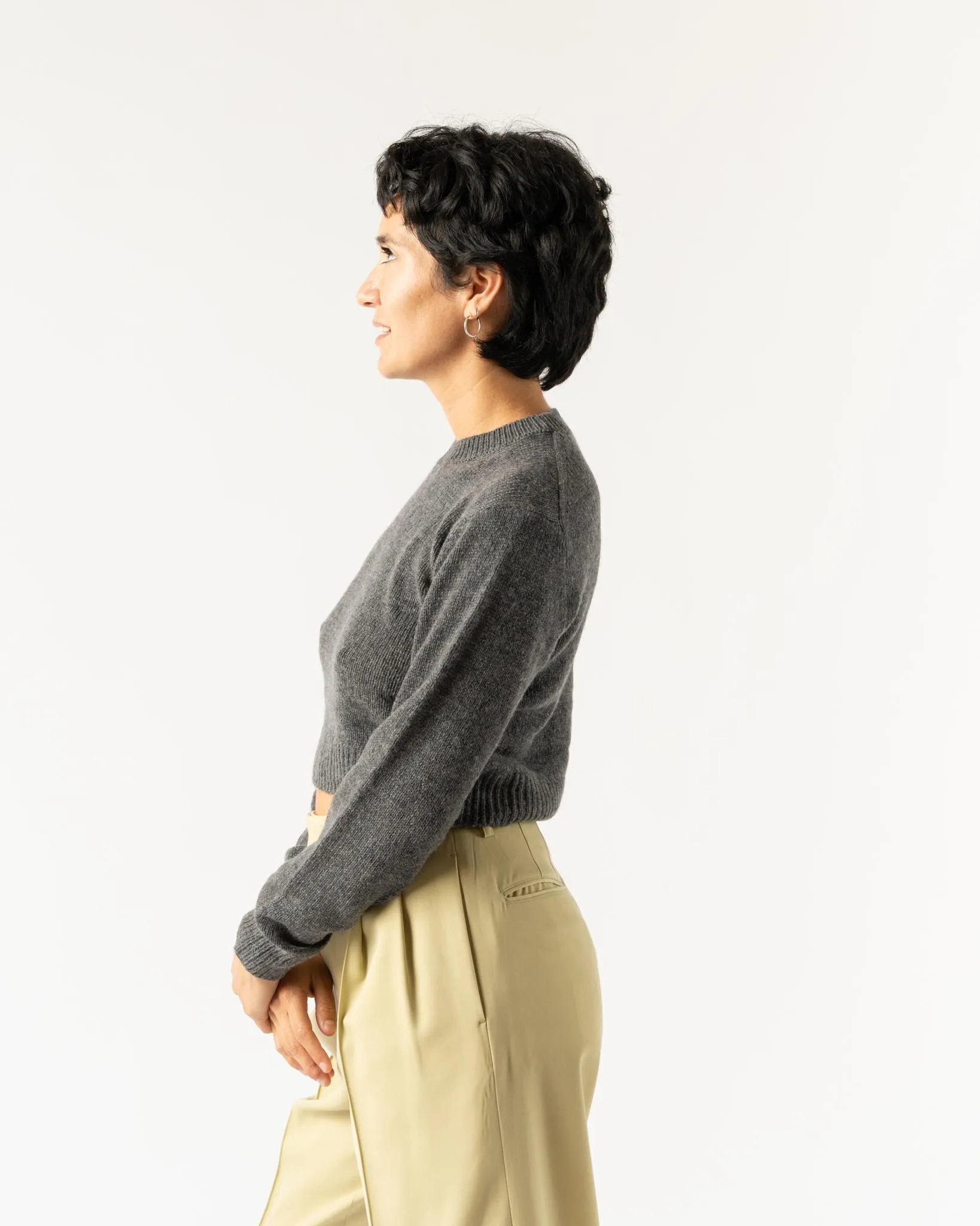 Auralee Wool Cashmere Silk Knit Short Pullover in Gray