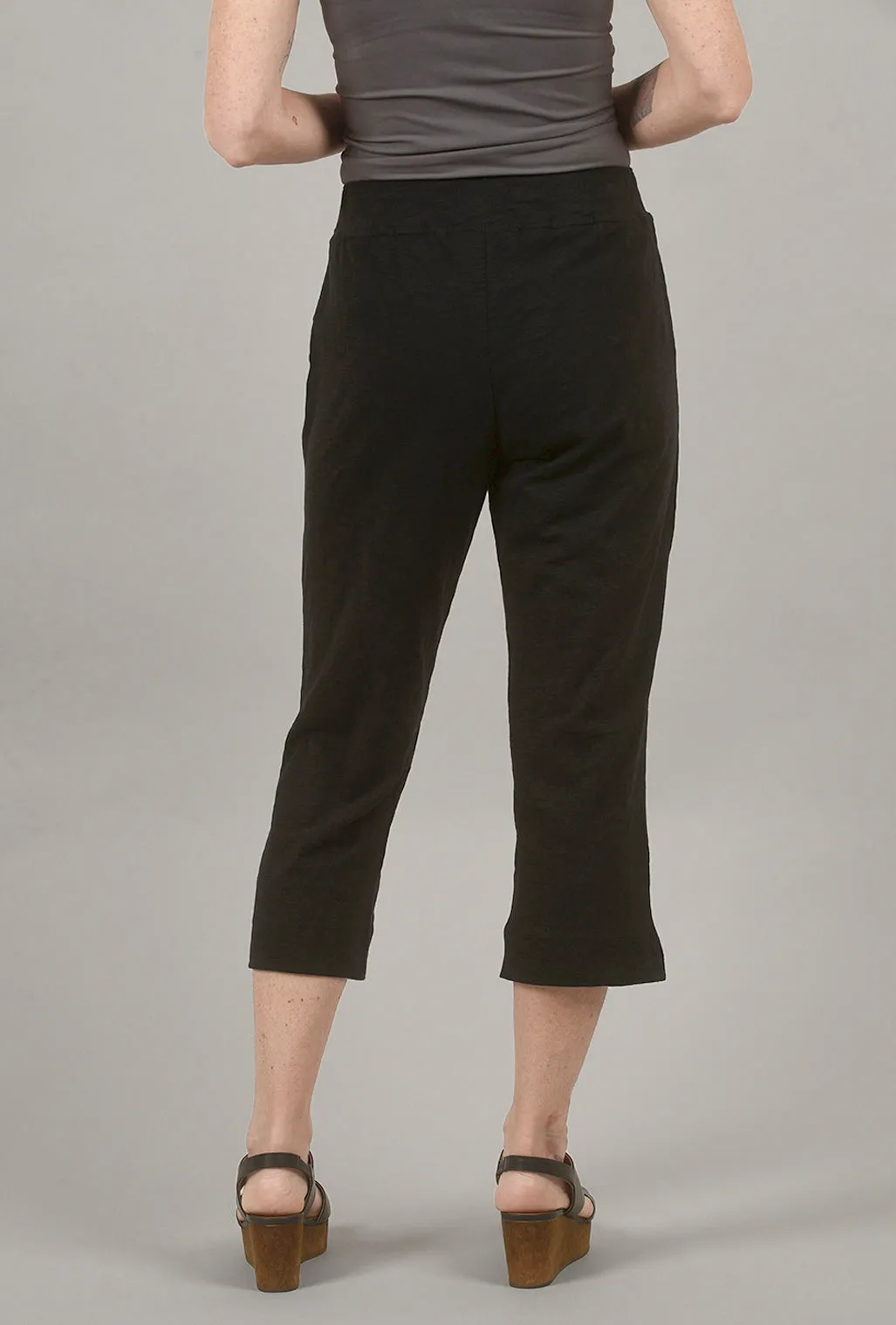 Cotton Slub Pocket Capri, Black