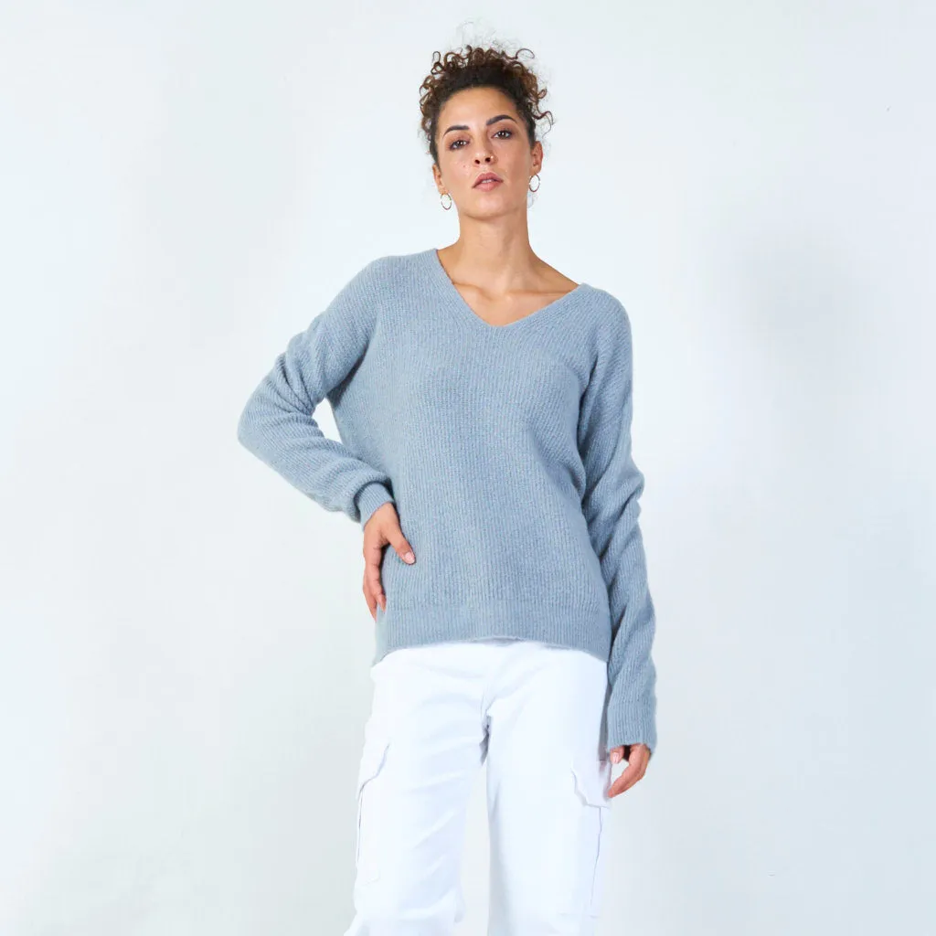 Ribbed v-neck sweater wholesale