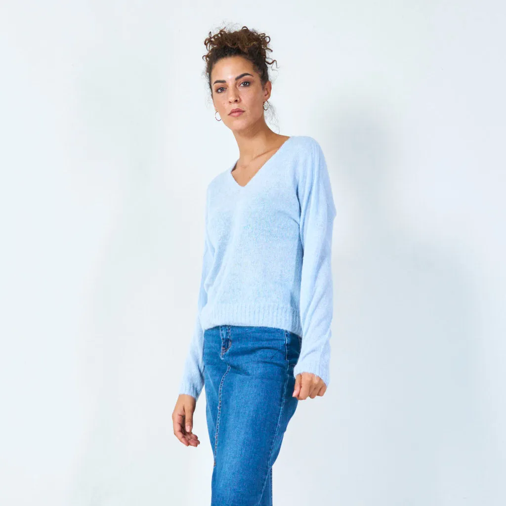 Ribbed v-neck sweater wholesale